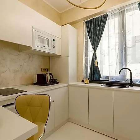 Luxury George By R S 2* Mamaia