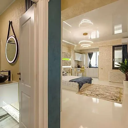 Luxury George By R S 2*