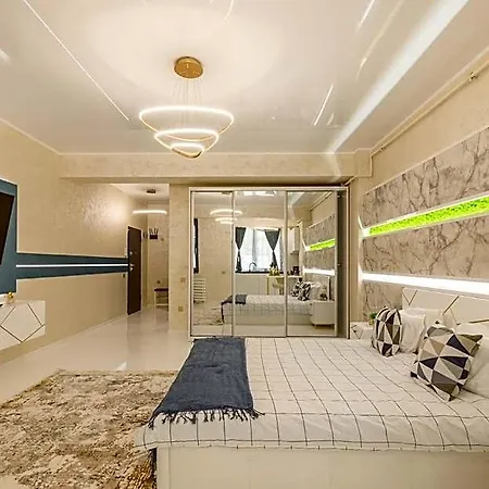 Szálloda Luxury George By R S 2*